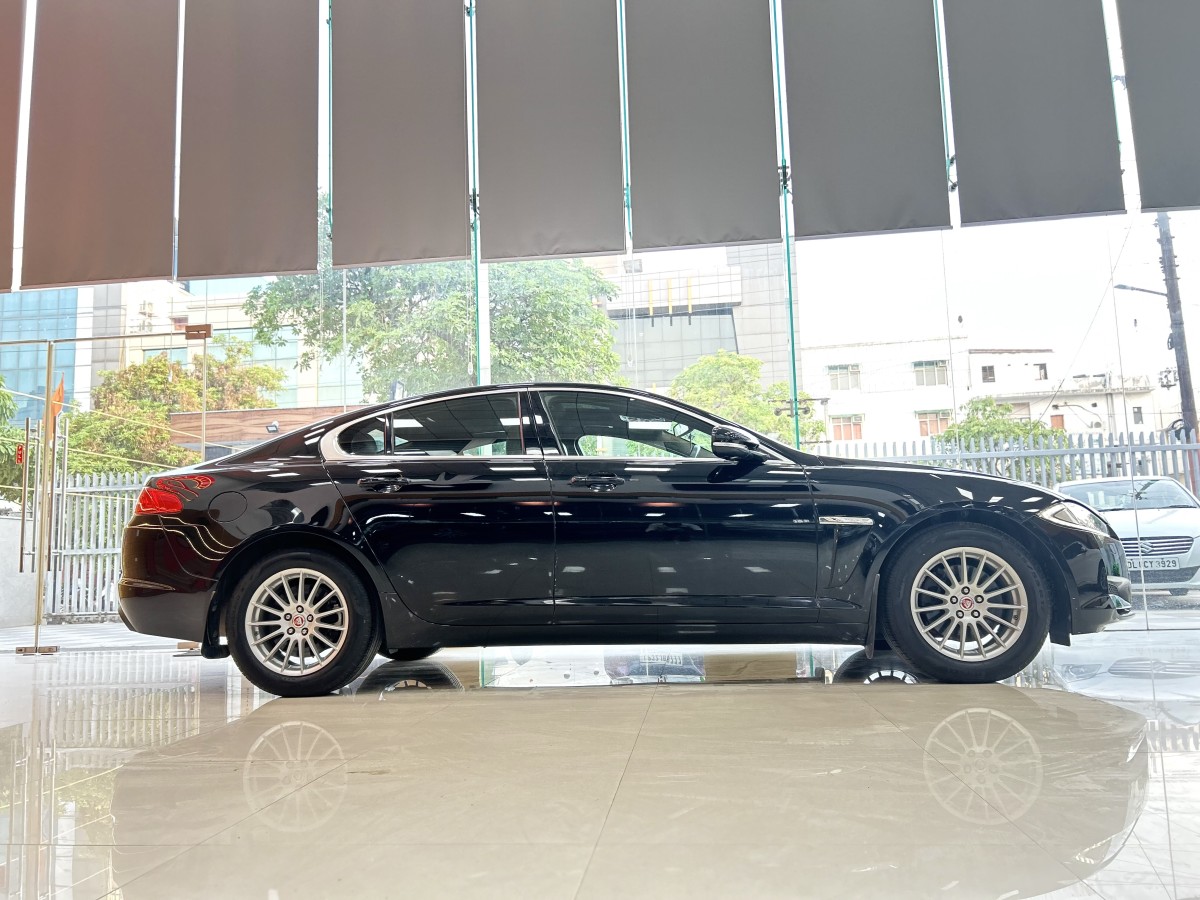 Jaguar XF 2.2 Prestige