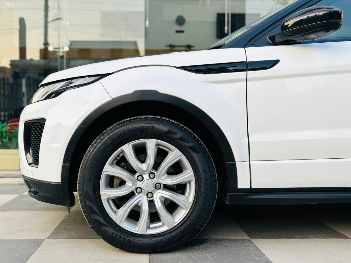 Land Rover Range Rover 2.0 Evoque HSE Panoramic Sunroof